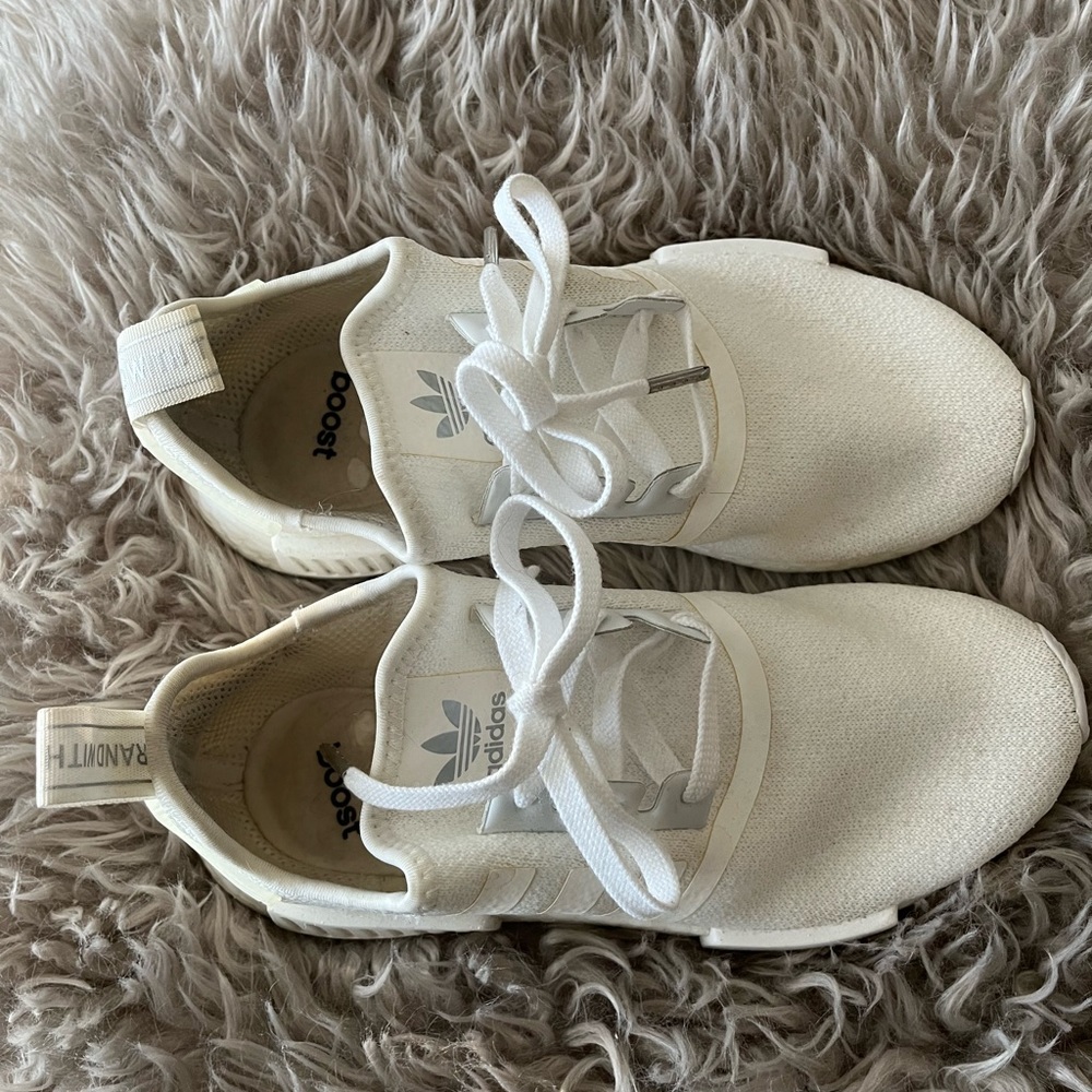 Adidas boost off white gym shoe